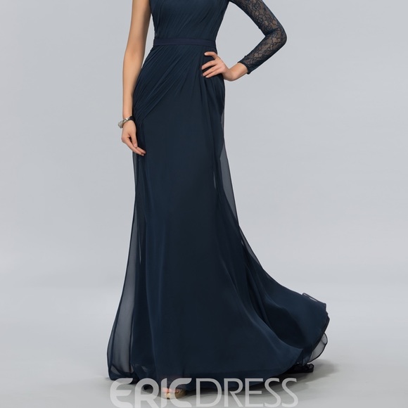 Blue one sleeve gown - Picture 2 of 3